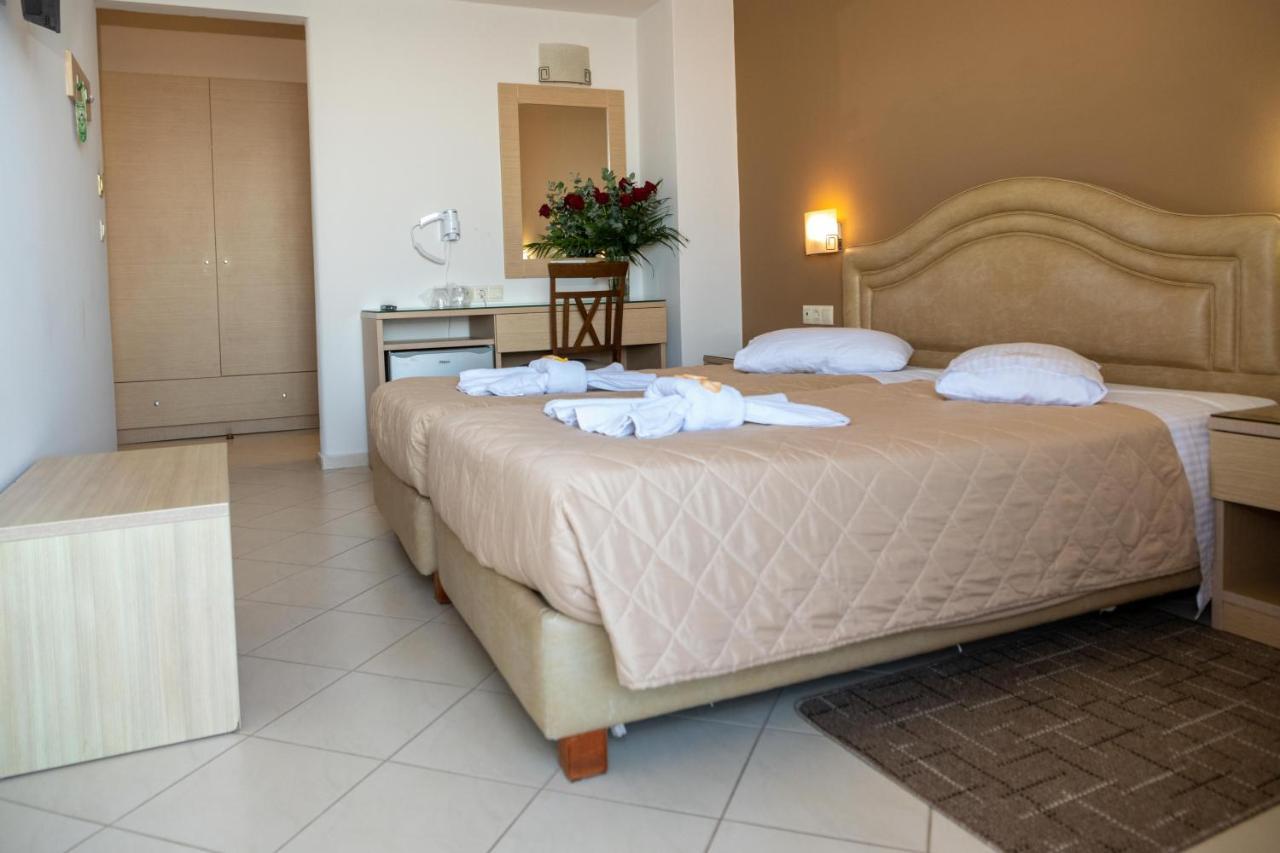 Kronos Hotel Iraklion Buitenkant foto