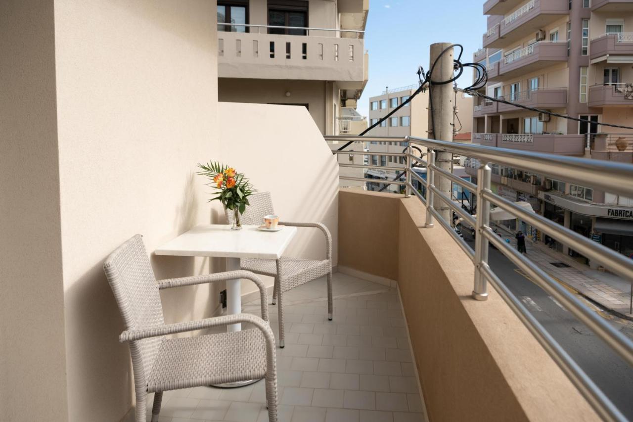 Kronos Hotel Iraklion Buitenkant foto