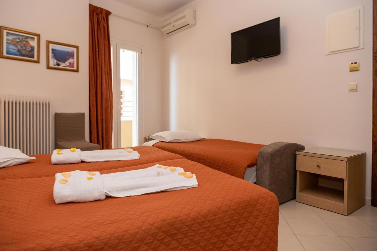 Kronos Hotel Iraklion Buitenkant foto