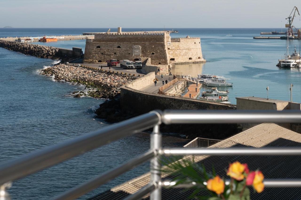 Kronos Hotel Iraklion Buitenkant foto