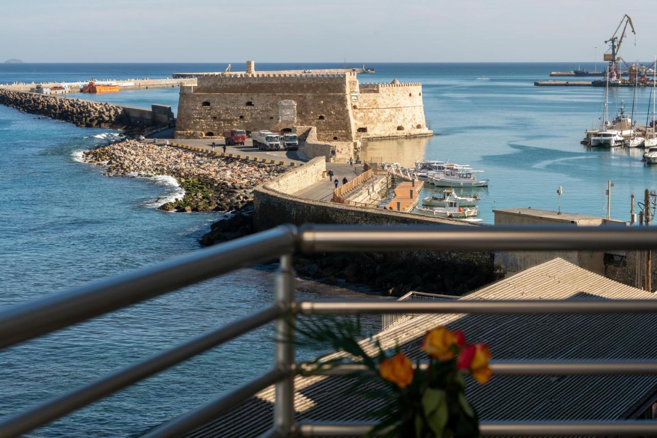 Kronos Hotel Iraklion Buitenkant foto